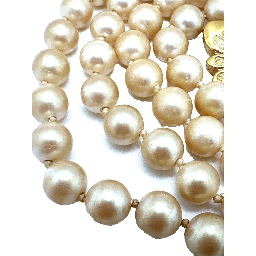 Vintage Faux Pearl Necklace Pale Gold Glass Bead Floral Clasp Statement 28